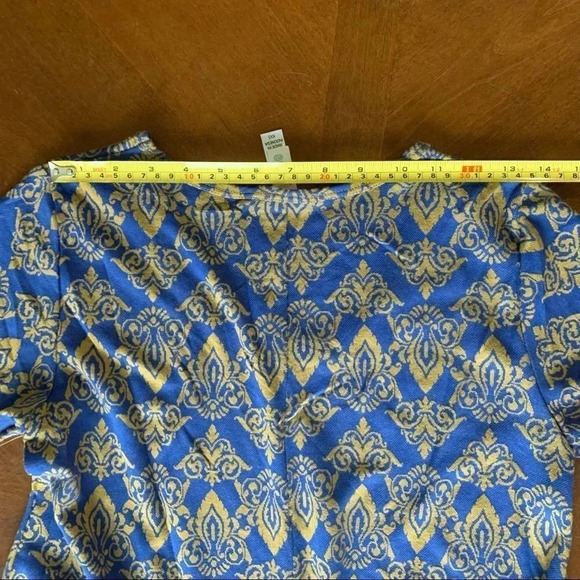 LuLaRoe NWT Perfect T Blue Gold Fleur-de-lis Knit Swing Top XXS - Picture 12 of 16